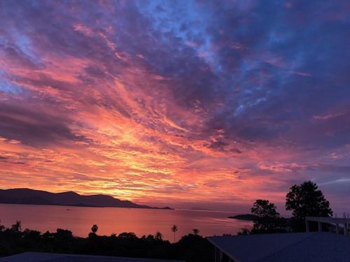 Sunset Lagoon | Villa Rihanna 2