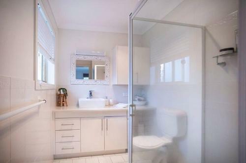 Contractor's Heaven And Entertainer