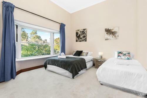 Razorback Holiday House With Incredible Views