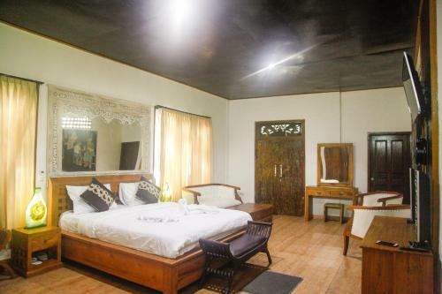 Lodge Pondok Legon House