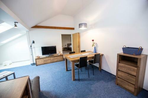 Hostal Penzion Kr�lovsk� L�zn?