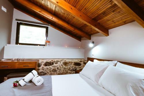 Villa Ellafos Traditional Living
