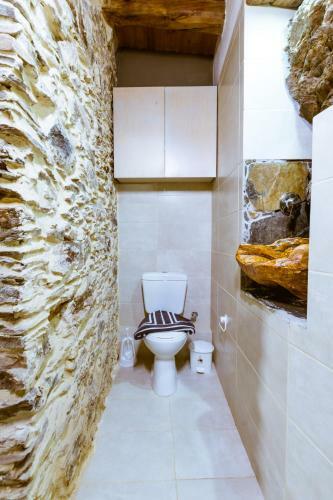 Villa Ellafos Traditional Living