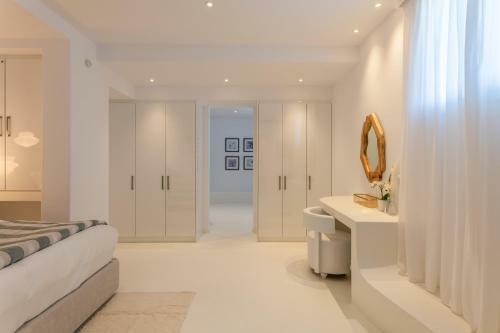 Rabbit Silver Villa Mykonos By Genesis Villas