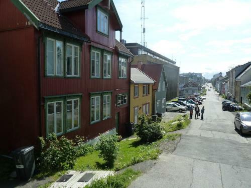 Red Old House Troms� Apartment