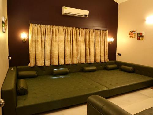 Aashiyaanaa Villa 'crescent'