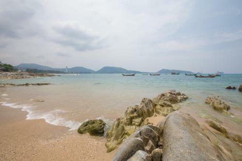 Apartment 8 Persons In Patong Kalim Beach