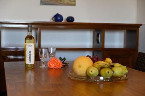 Seaview Maisonette With 3 Bedrooms In Paros