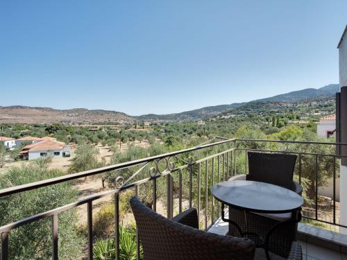 Classy Apartment In Lesvos Island With Swimming Pool