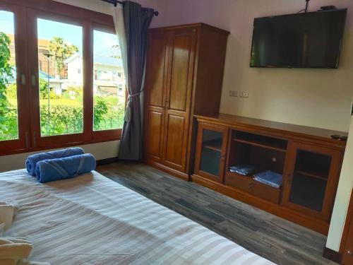 Baan Nai Daeng Villa /baannaidaengvilla