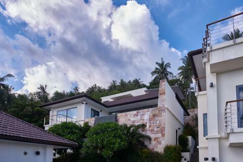 5 Bedroom Seaview Villa Lamai