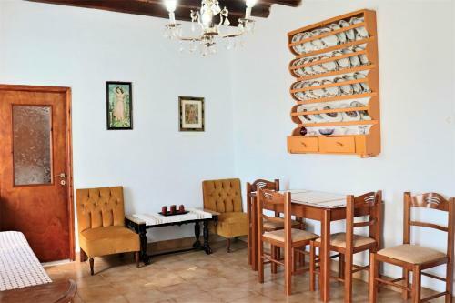 Old Granny's Home In Plakes Milos