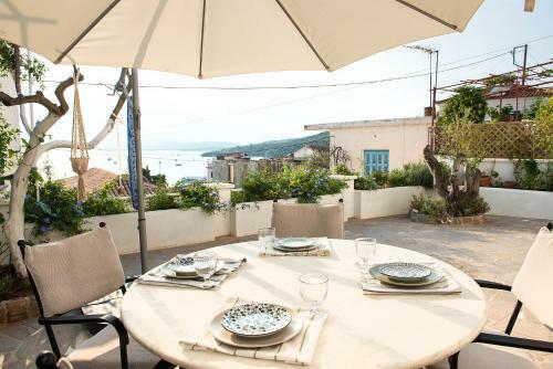 Aquarella-fairytale Apartment With Sunset View