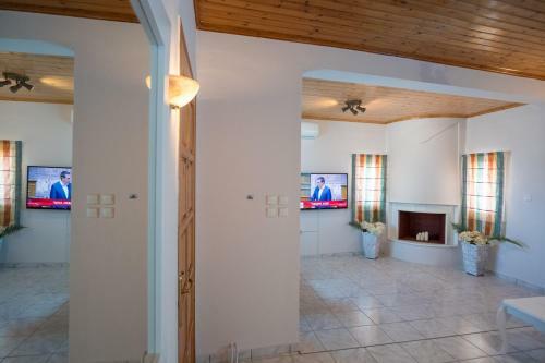 Aelia Apartment