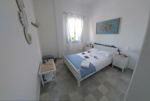 Symi . Villa Calme (Sur La Mer).