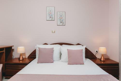 Villa Rosa 3 Bedroom With Sea View