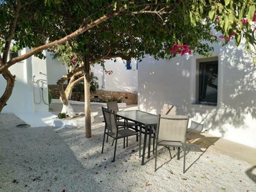 Marousso's Seafront House