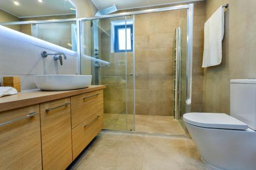 Villa Jessy 150m� With Full Privacy