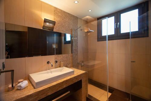 Sybaris Privacy And Luxury