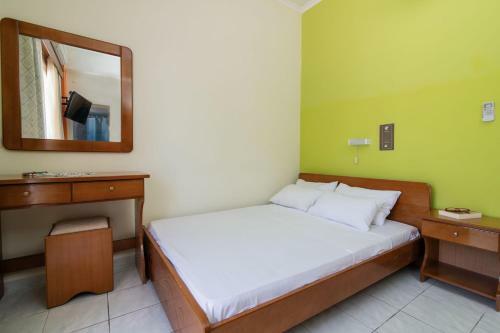 Sunbliss Studios & Apartments