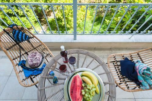 Apartamento Holiday Nest & Parking