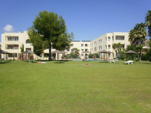 Apartamento Sotogrande Studio With Pool And Gardens