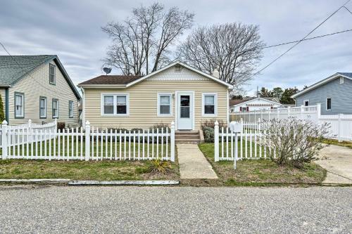 Cozy Villas Cottage With Deck, 1 Block To Beach