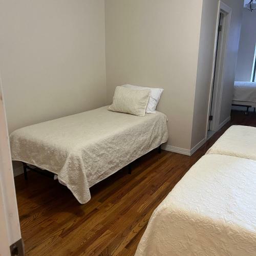 Harlem Apartment Close To Subways