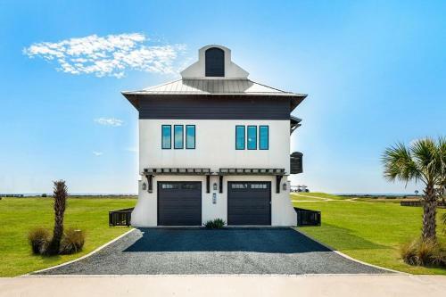 Paradise By The Sea Home