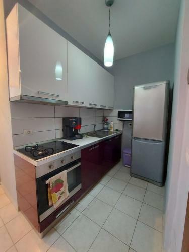 Sea & Sun Seaview Apartments { Fully Equipped }