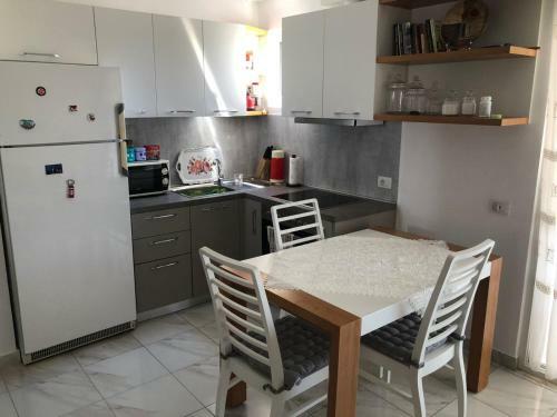 Qerret Seaside 1 Bedroom Apartment