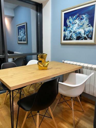 S&m Apartment