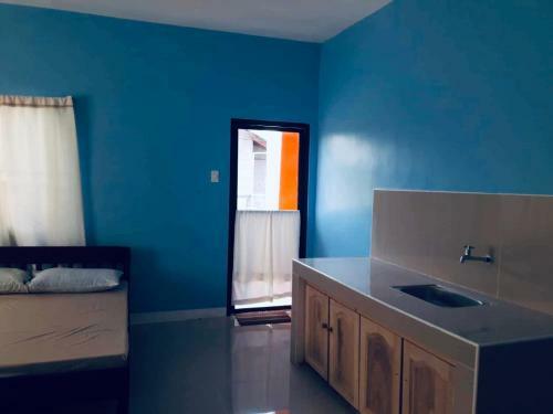 Hostal Rozay Travellers Inn