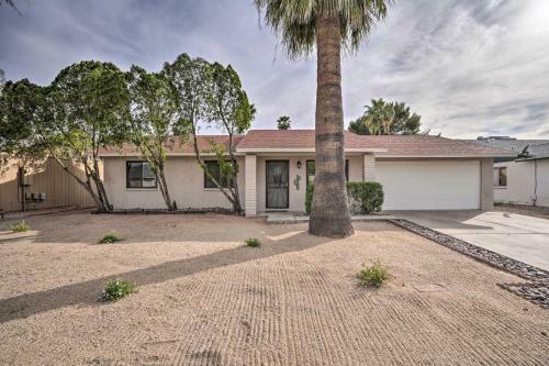 Phoenix Family Home With Pool And Playground!