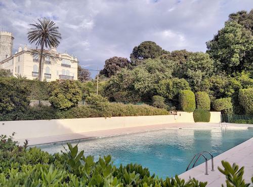 Apartamento Chateau de La Pin�de