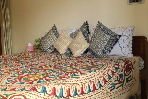 Go Pahadi Homestay