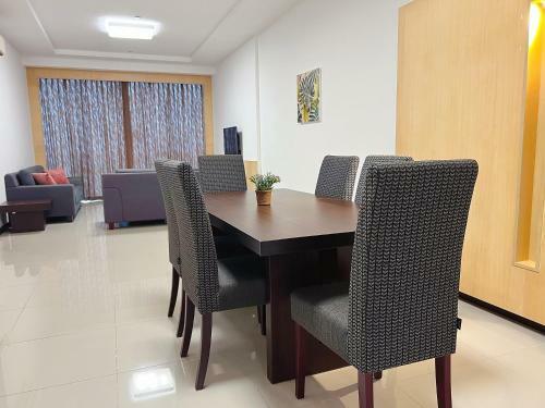 Imperial Suite Apartment (3 Bedrooms)