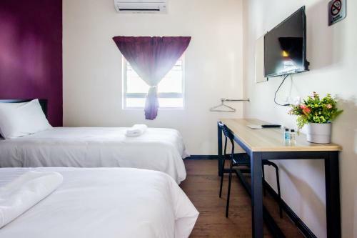 Explore 4br Gardenhouse Retreats (Free Parking)