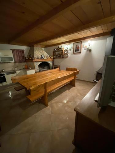Villa Holiday Home ?marko? With Heated Pool!