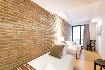 Serennia Apartamentos Arc de Triomf
