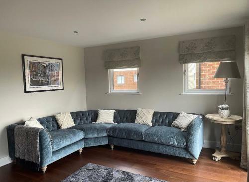 Olive House- 4 Bedroom Property On The Harbour!