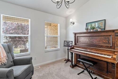 Hubbard Haven - Beautiful Home That Sleeps 30!