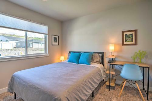 Charming Home With Mtn And Columbia River Views!