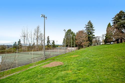 Laurelhurst Park View