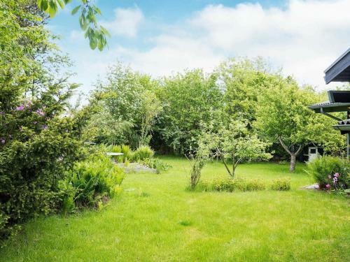 Holiday Home Dronningm�lle VI