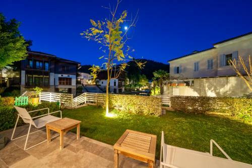 Portville Canal Side Villas 65 (2br)