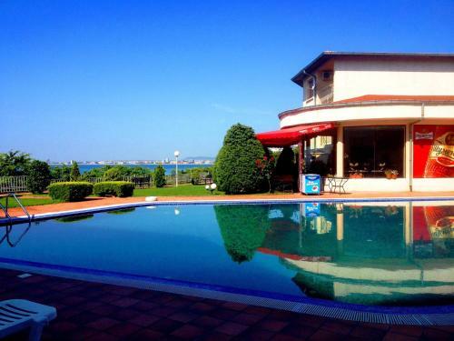 Villa Sun Palace