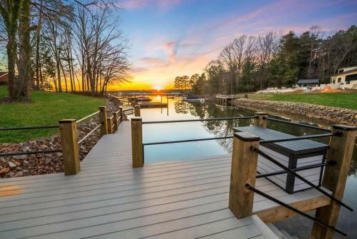 Shoreline On Stonemarker By Stay Lake Norman