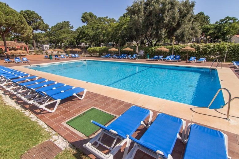 Complejo Tur�stico Cabopino