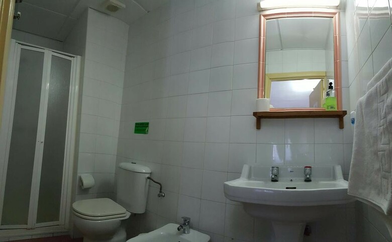 Hostal Pensi�n Riosol